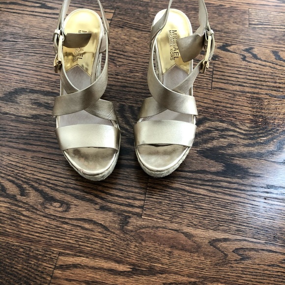Michael Kors gold open toe wedges - Picture 1 of 3